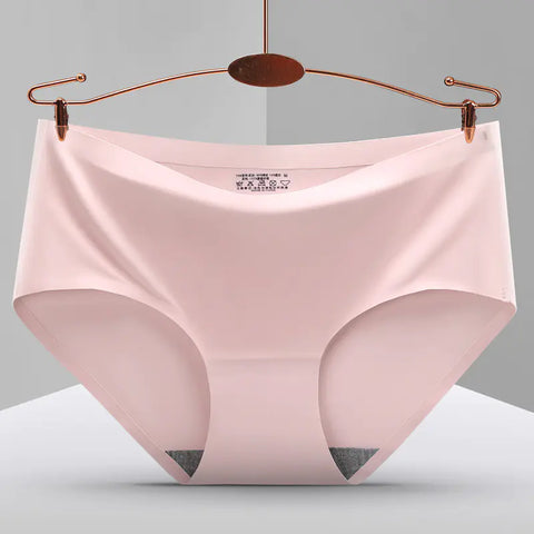 Seamless Standard Briefs - Demuura